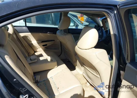 2011 Honda Accord 2.4 Se z USA, uszkodzony, nr VIN 1HGCP2F69BA084995